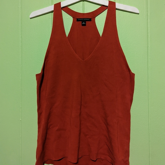 Banana Republic V neck tank - Picture 1 of 3